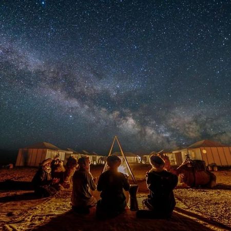 Merzouga Luxury Tents - Glamping ภายนอก รูปภาพ