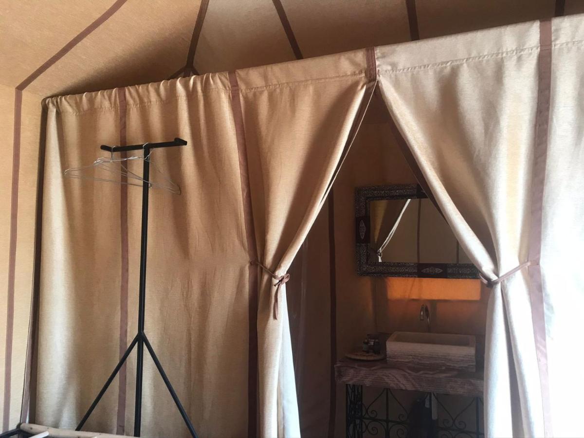 Merzouga Luxury Tents - Glamping ภายนอก รูปภาพ